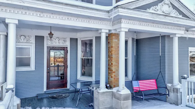 $685,000 | 116 West Prospect Avenue, Ottawa, IL 61350