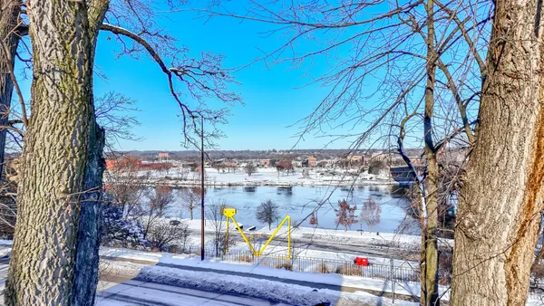 $595,000 | 116 West Prospect Avenue, Ottawa, IL 61350
