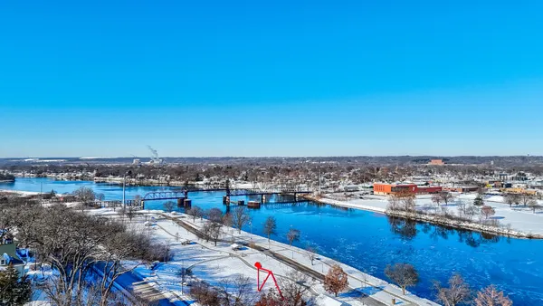 $595,000 | 116 West Prospect Avenue, Ottawa, IL 61350