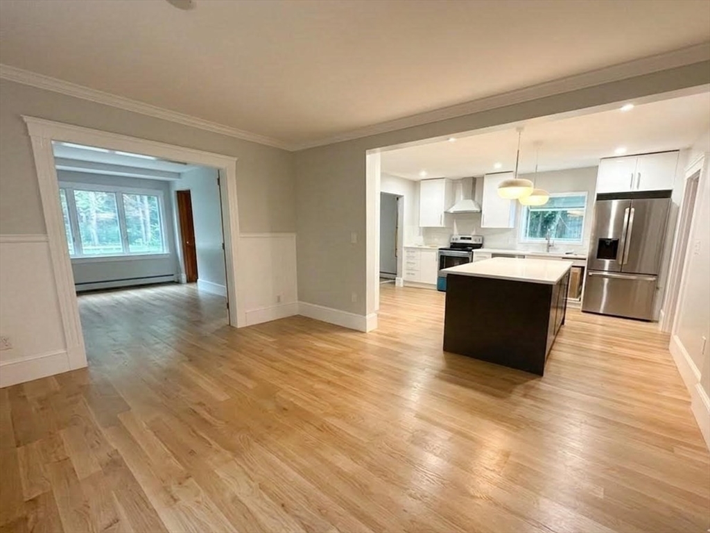 21 Butler Avenue Lexington, MA 02421 - Photo 4 of 29