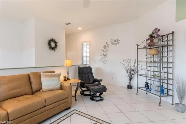 $8,700 | 2383 Ravenna Boulevard, Unit PH202, Naples, FL 34109