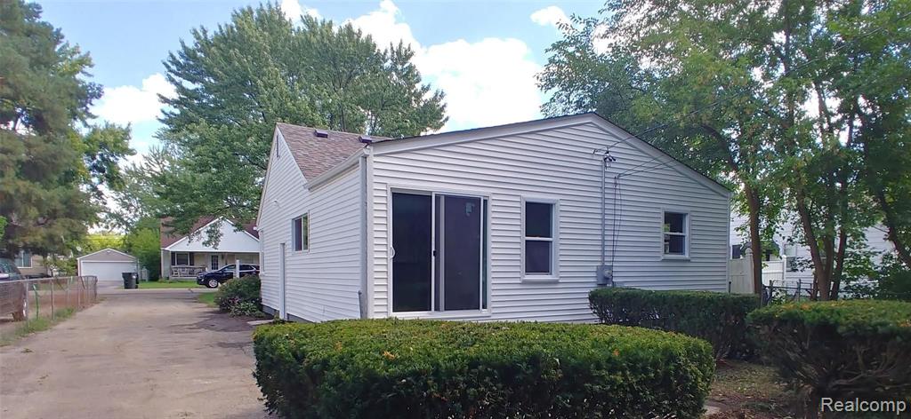 3486 Longview Avenue Rochester Hills, MI 48307 - Photo 6 of 30