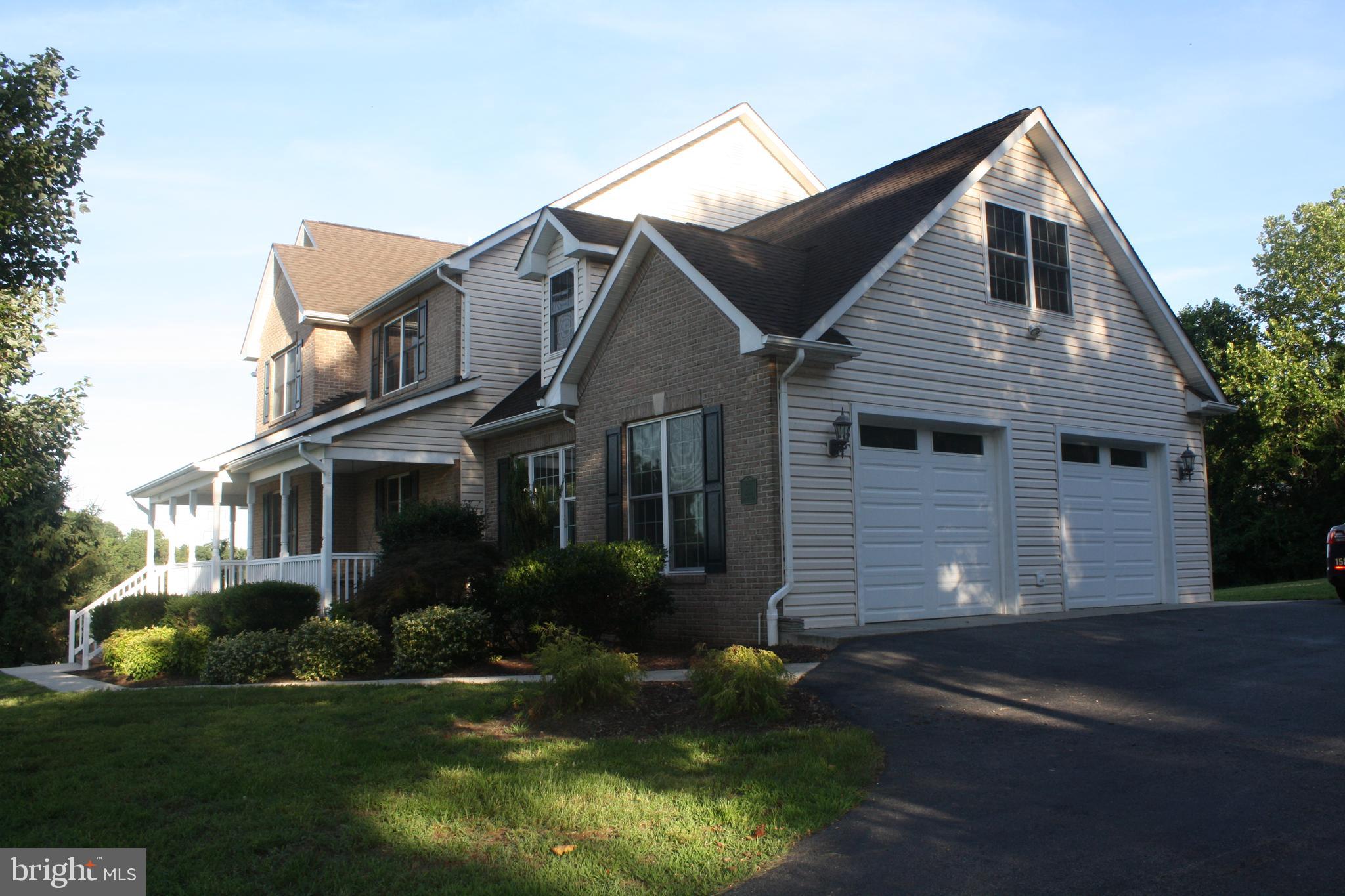 15502 Baden Naylor Road Brandywine, MD 20613 - Photo 11 of 49 Side loading garage