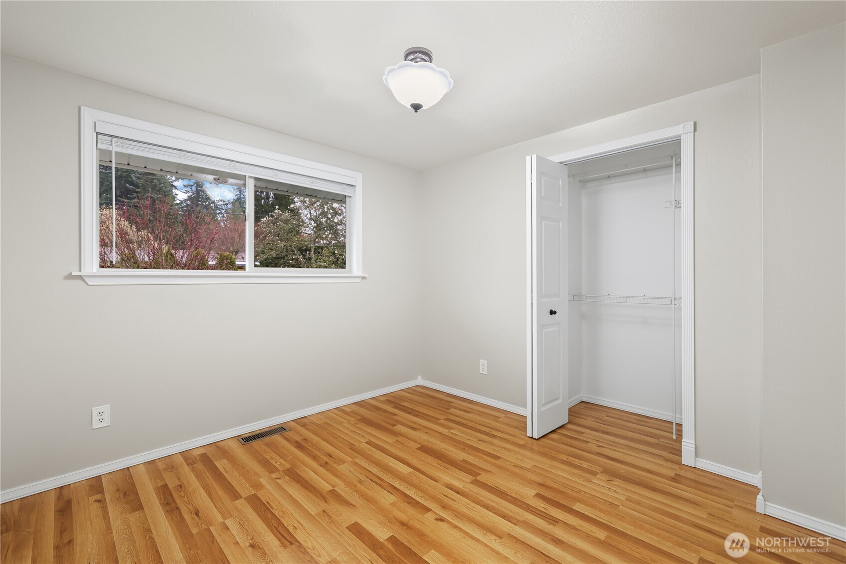 206 Southwest 303rd Street Federal Way, WA 98023 - Photo 16 of 35