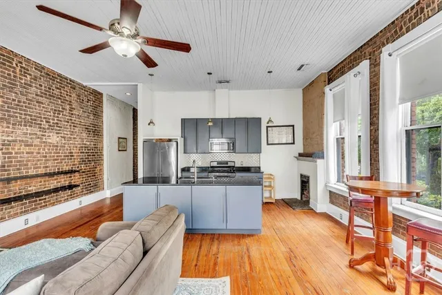 $2,900 | 20 West Oglethorpe Avenue, Unit D, Savannah, GA 31401