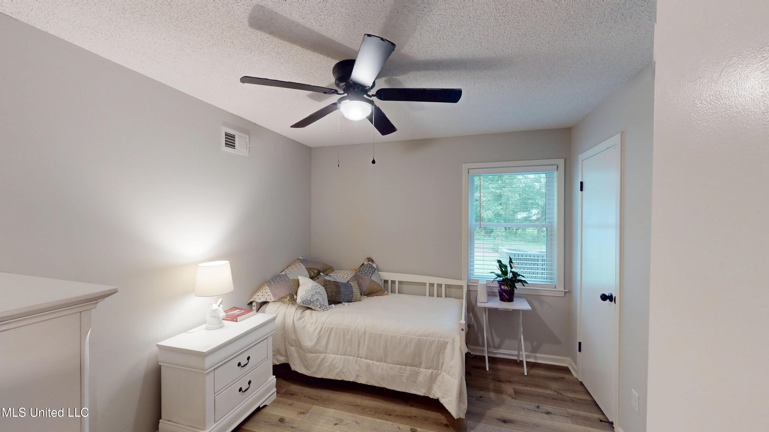 3902 Windermere Drive Nesbit, MS 38651 - Photo 23 of 37 3902-Windermere-Dr-S-06082025_162756