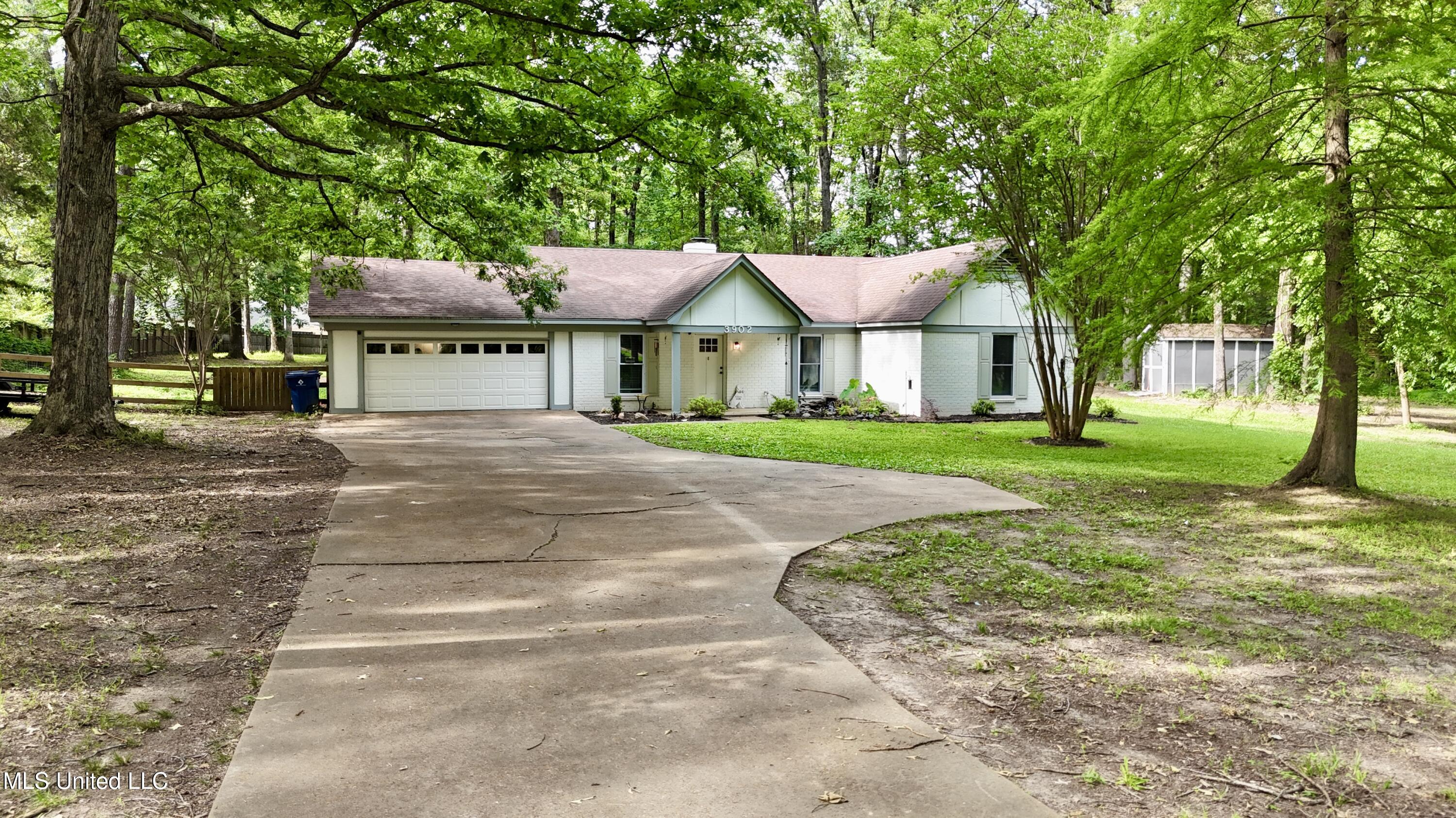 3902 Windermere Drive Nesbit, MS 38651 - Photo 35 of 37 DJI_20250605164019_0118_D