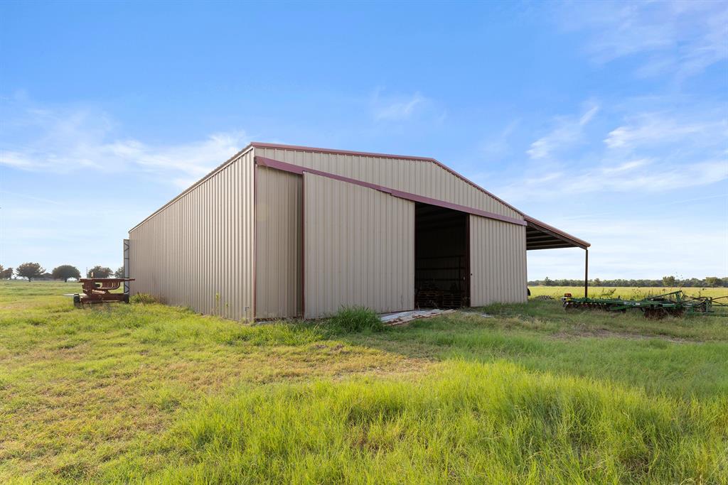 777 Stiles Road Whitesboro, TX 76273 - Photo 34 of 37 a view of a backyard
