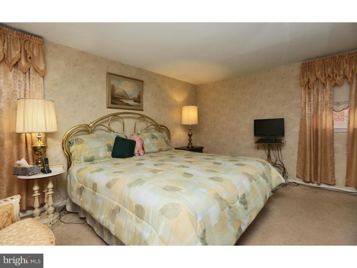 464 Tomlinson Road Philadelphia, PA 19116 - Photo 13 of 25 Bedroom - Main