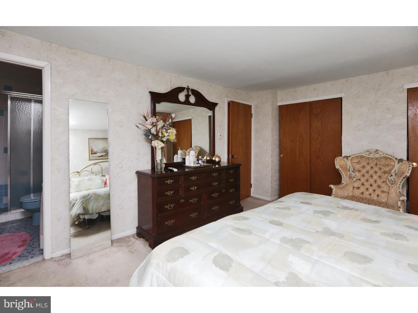 464 Tomlinson Road Philadelphia, PA 19116 - Photo 14 of 25 Bedroom - Main