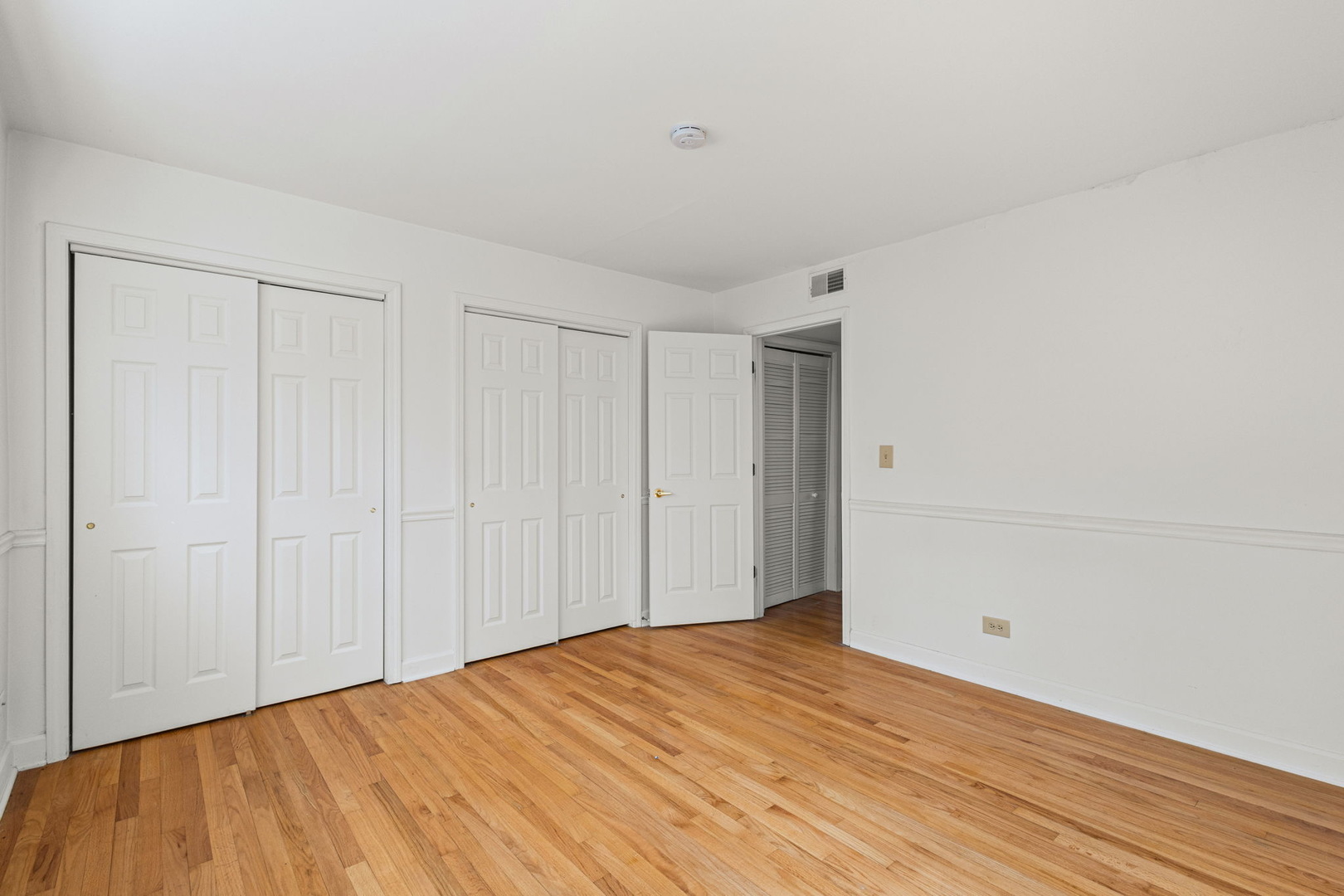 169 East Palatine Road, Unit E Palatine, IL 60067 - Photo 17 of 24