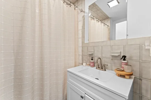 $599,000 | 70 Park Avenue, Unit 1R, Hoboken, NJ 07030