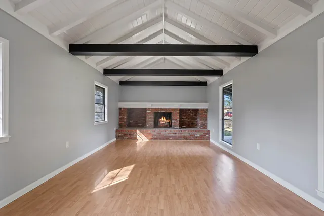 $285,000 | 105 North Woodsway Street East, Conroe, TX 77301