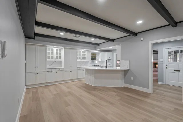 $285,000 | 105 North Woodsway Street East, Conroe, TX 77301