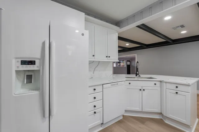 $285,000 | 105 North Woodsway Street East, Conroe, TX 77301