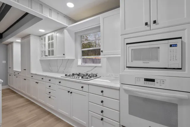 $285,000 | 105 North Woodsway Street East, Conroe, TX 77301