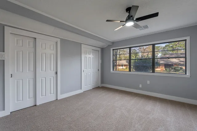 $285,000 | 105 North Woodsway Street East, Conroe, TX 77301