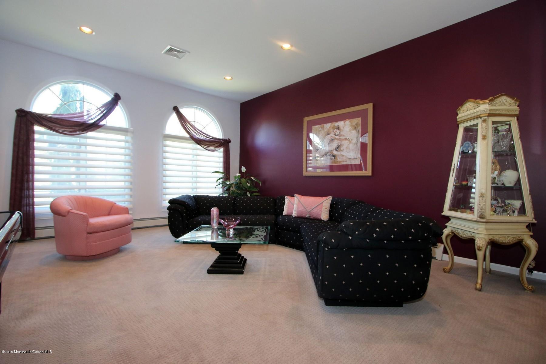 16 Riverside Lane Holmdel, NJ 07733 - Photo 23 of 61 IIMG_0219a