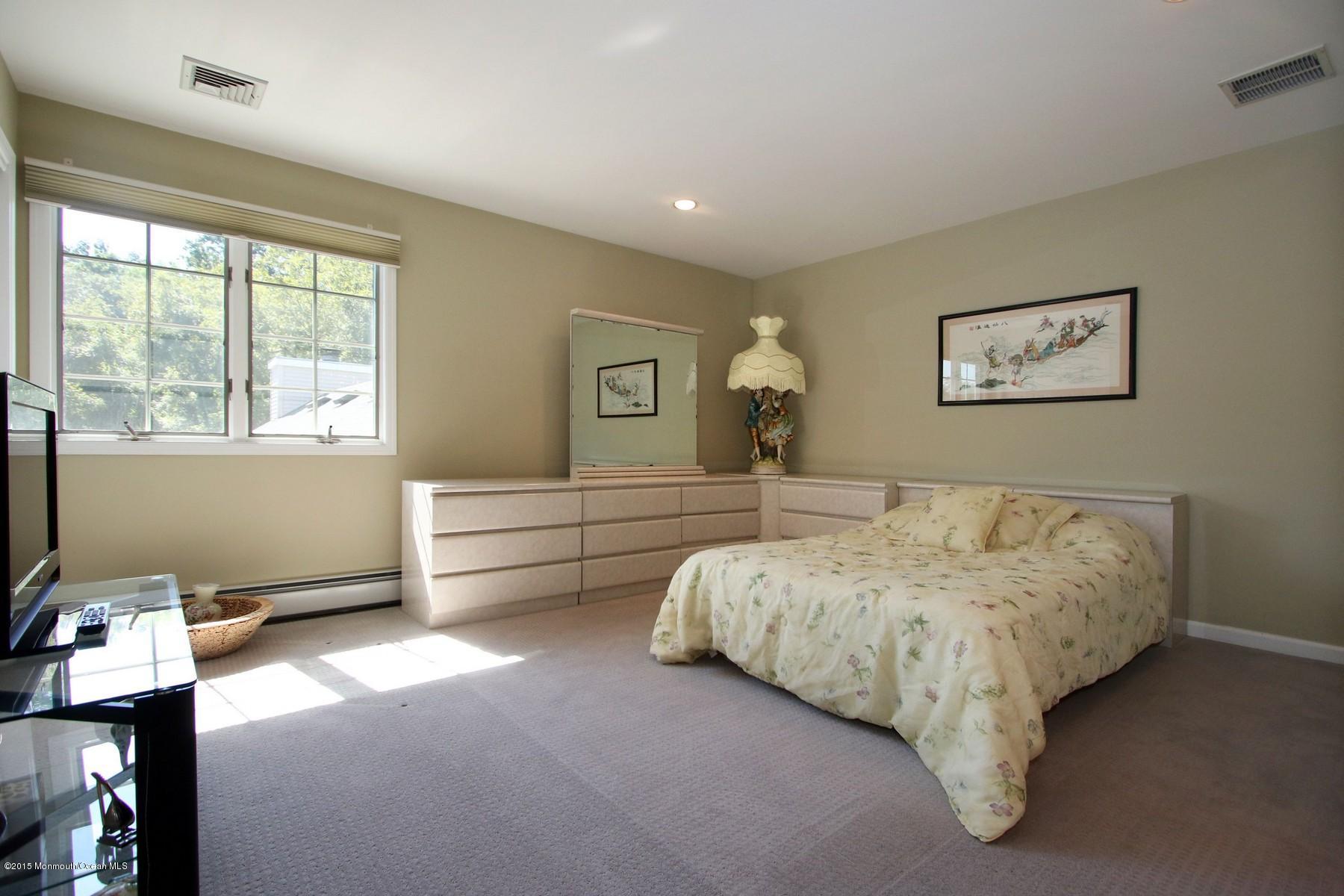 16 Riverside Lane Holmdel, NJ 07733 - Photo 57 of 61 IIMG_0314a