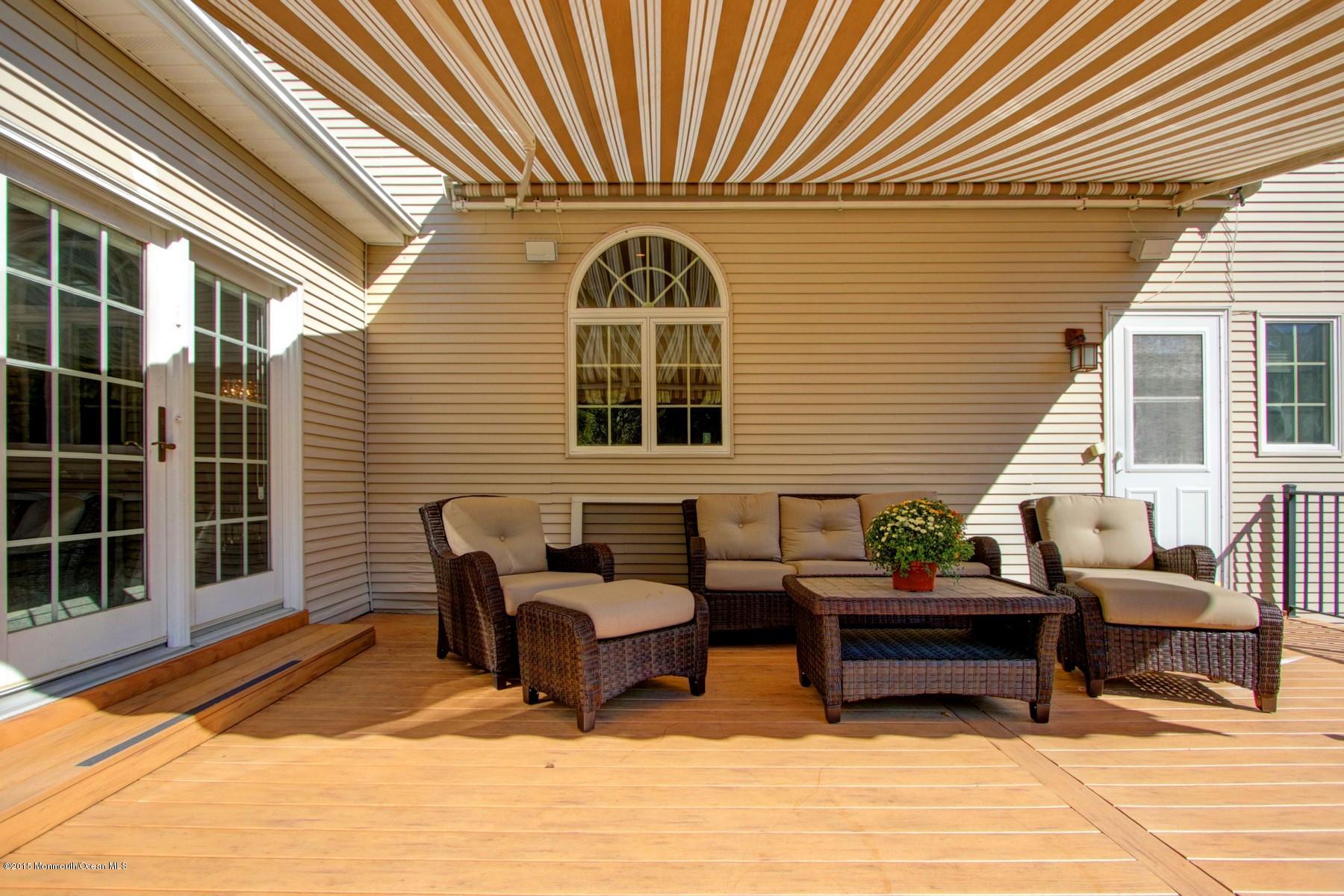 16 Riverside Lane Holmdel, NJ 07733 - Photo 10 of 61 EIMG_0065a