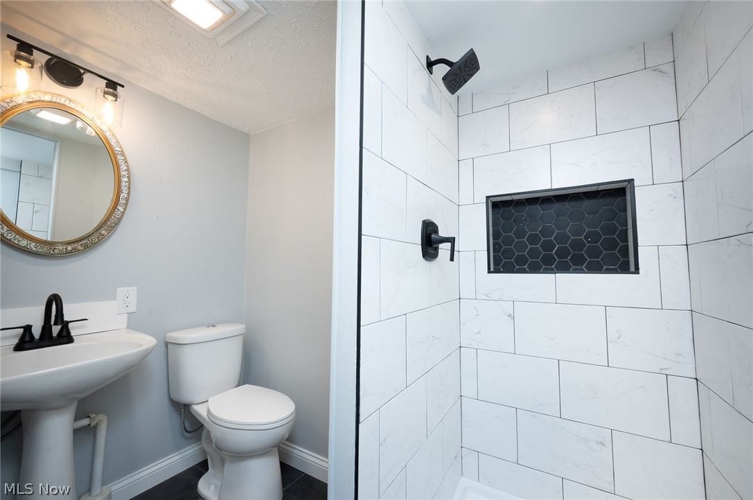 3934 Ridge Road Cortland, OH 44410 - Photo 27 of 35 Gallery Image 27