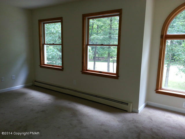 360 Upper Ridge Drive Effort, PA 18330 - Photo 15 of 22 Bed 2 (2)