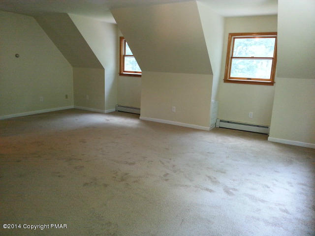 360 Upper Ridge Drive Effort, PA 18330 - Photo 10 of 22 Master Bed (2)