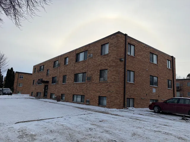 $935,000 | 1301 20th Street, Moorhead, MN 56560