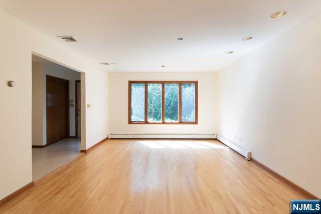 20 Michele Court Cresskill, NJ 07626 - Photo 11 of 36