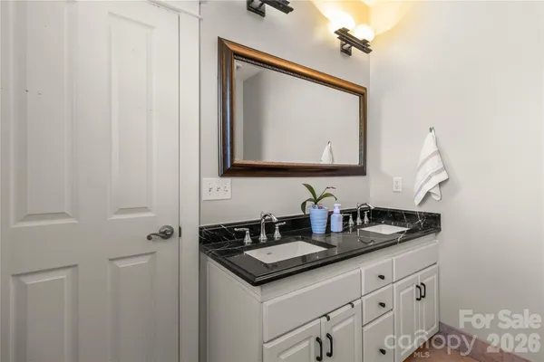 $650,000 | 8325 Strandhill Road, Huntersville, NC 28078
