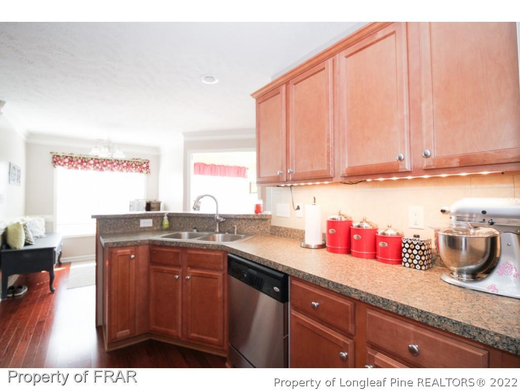 6609 Valley Falls Road Hope Mills, NC 28348 - Photo 9 of 28 Gallery Image 9