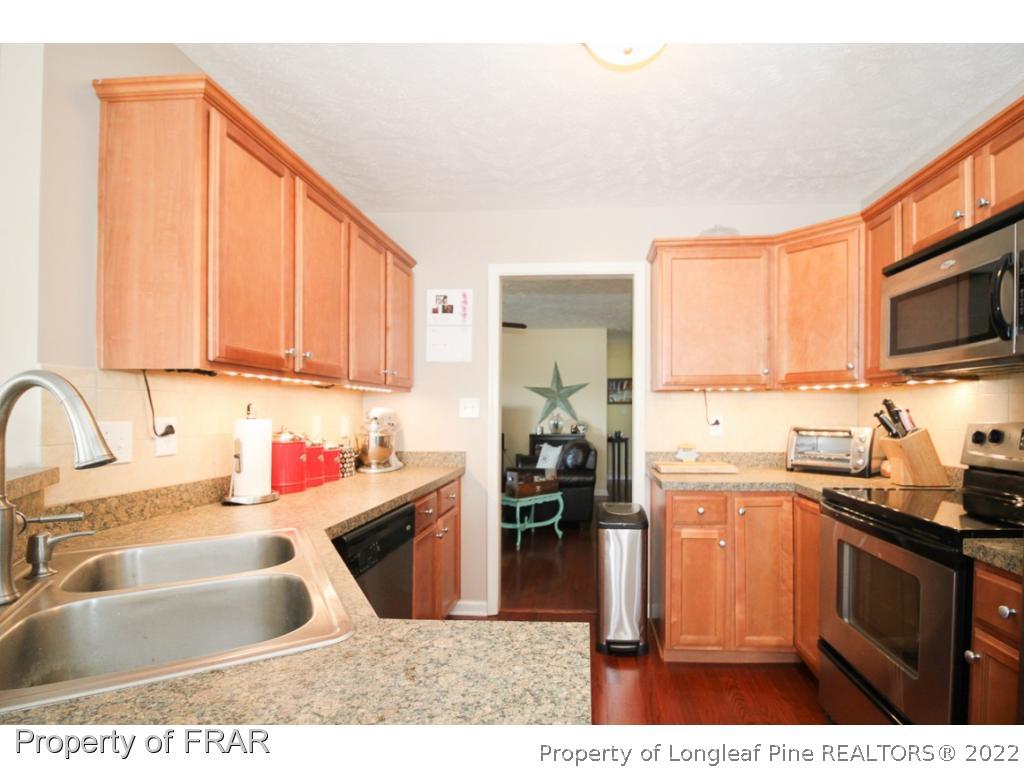 6609 Valley Falls Road Hope Mills, NC 28348 - Photo 10 of 28 Gallery Image 10