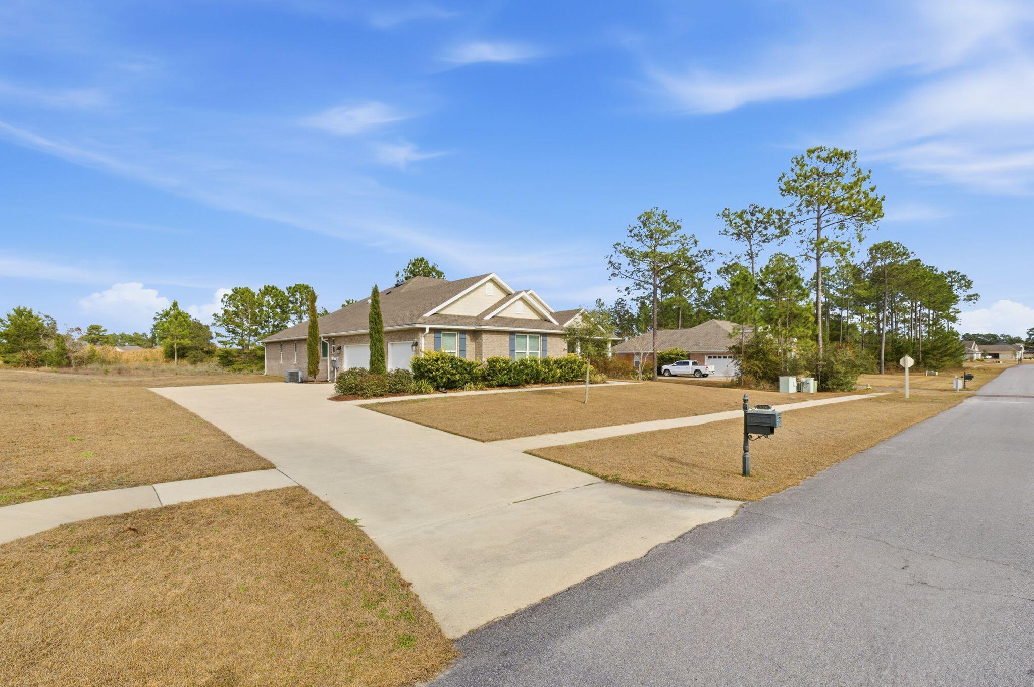 334 Tournament Lane Freeport, FL 32439 - Photo 2 of 27 a view of a basket ball ground