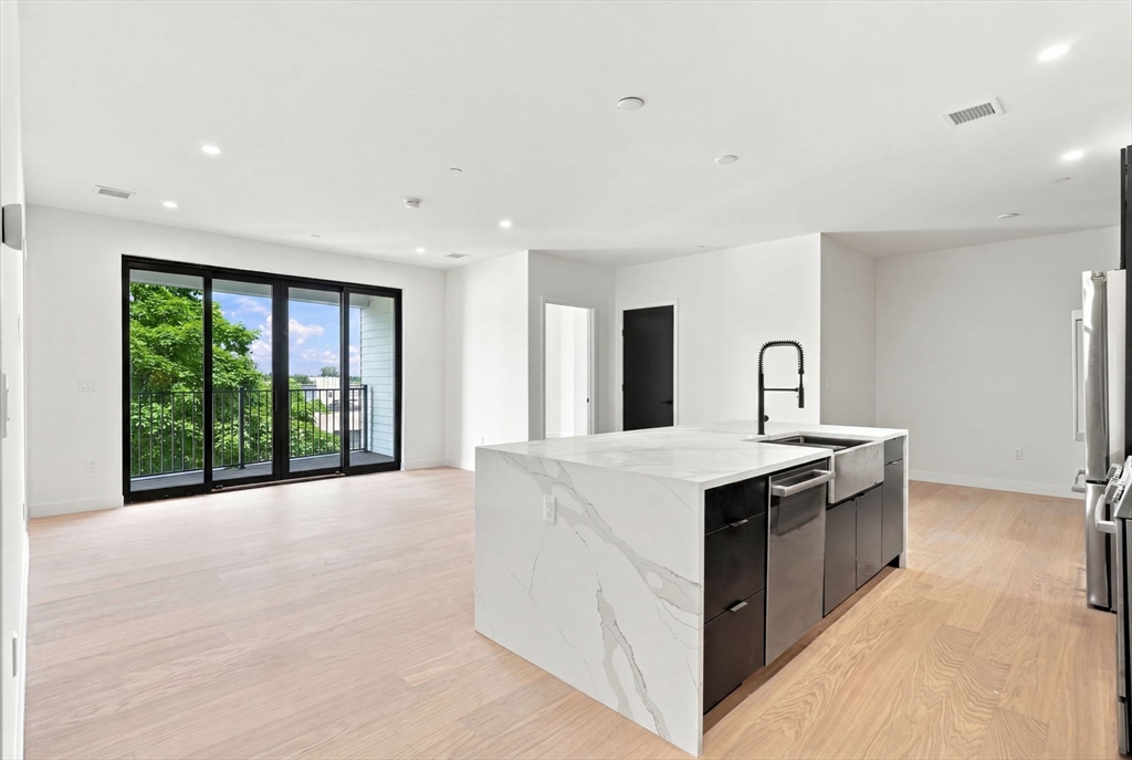 22 High Street, Unit 103 Boston, MA 02122 - Photo 3 of 28