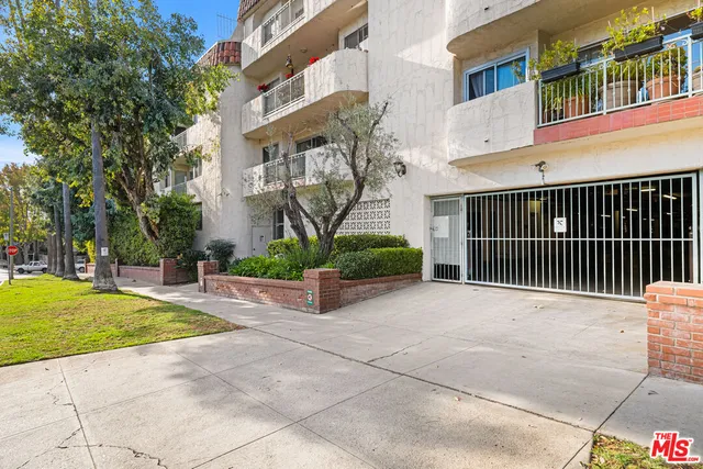 $5,500 | 11965 Gorham Avenue, Unit 504, Los Angeles, CA 90049