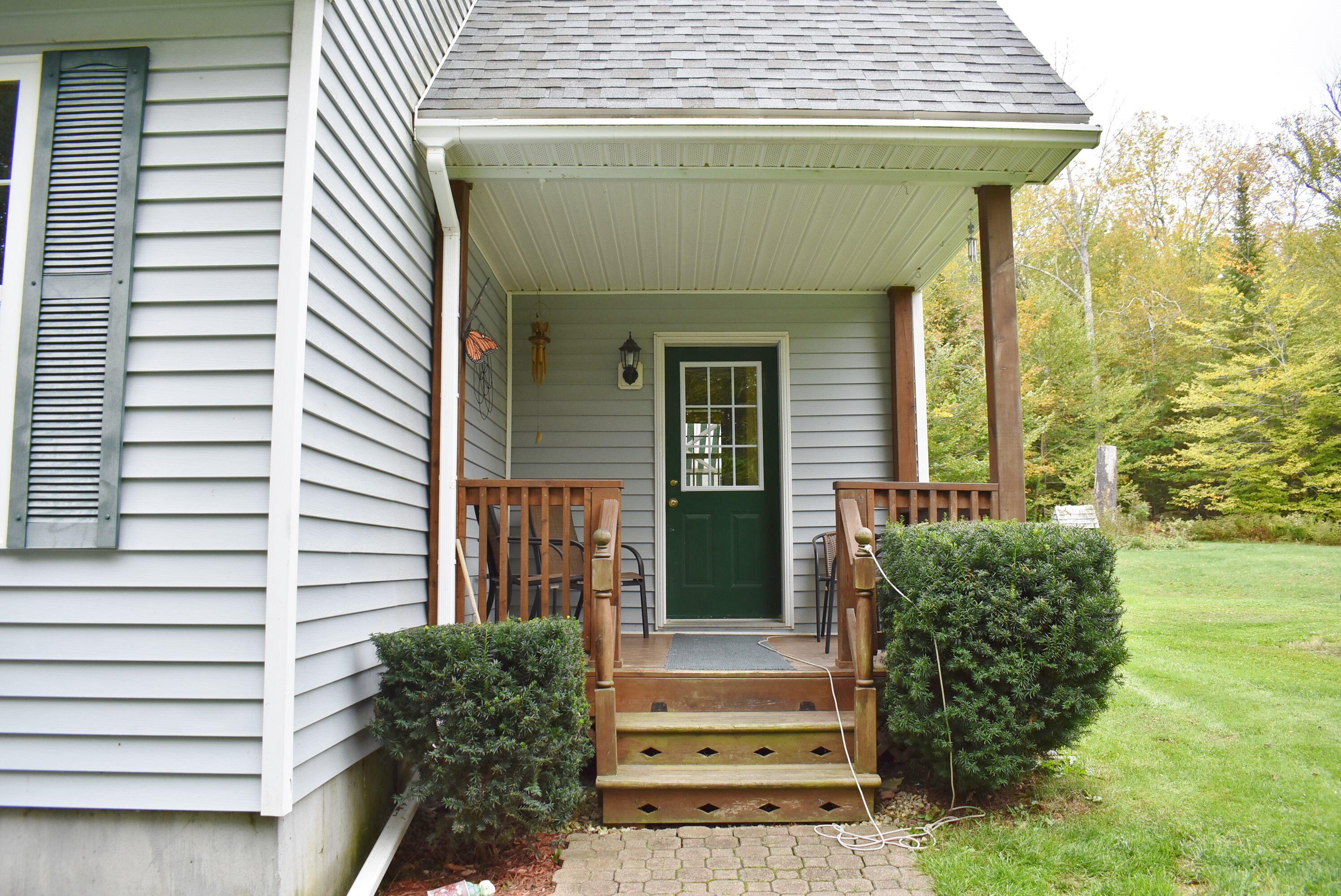 60 Ward Road Prospect, ME 04981 - Photo 9 of 54 DSC_0019