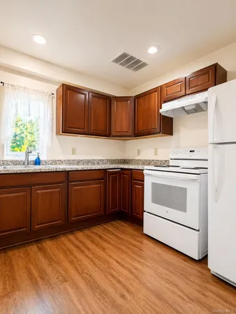 $1,950 | 504 Broadway, Monticello, NY 12701