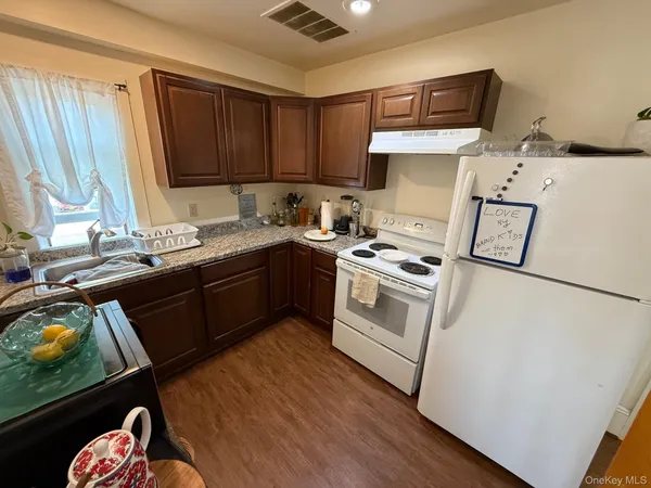 $1,950 | 504 Broadway, Monticello, NY 12701