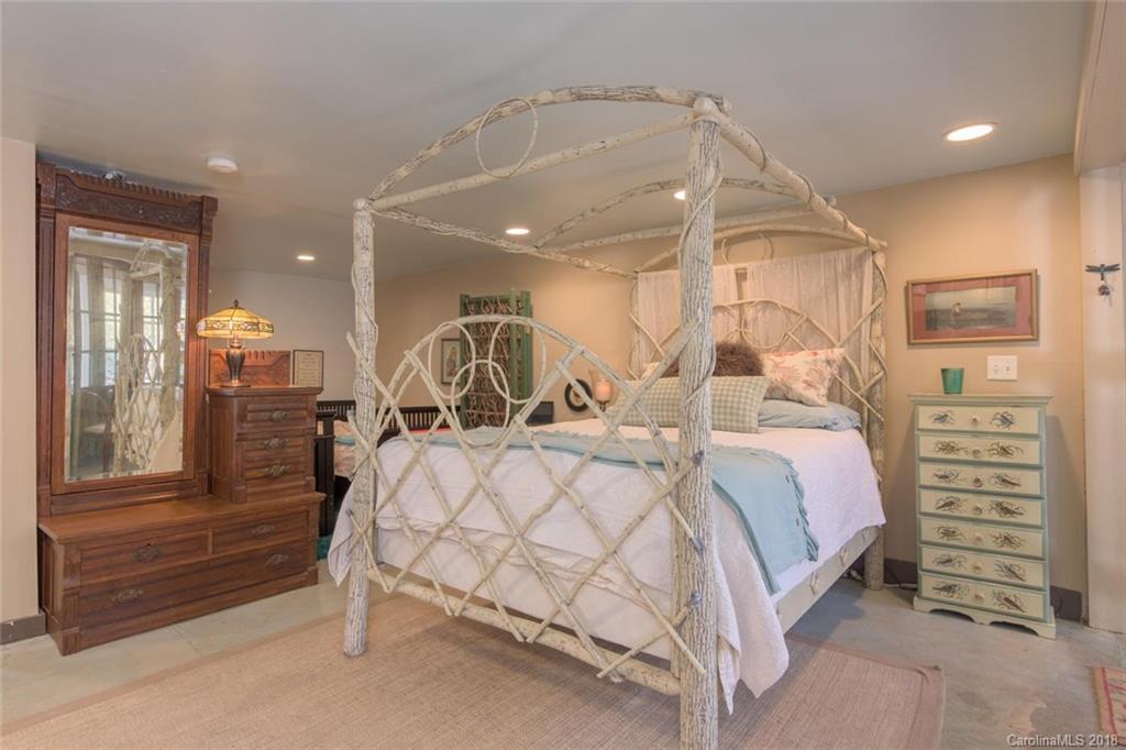 158 Cherokee Road Asheville, NC 28801 - Photo 12 of 23 Gallery Image 12
