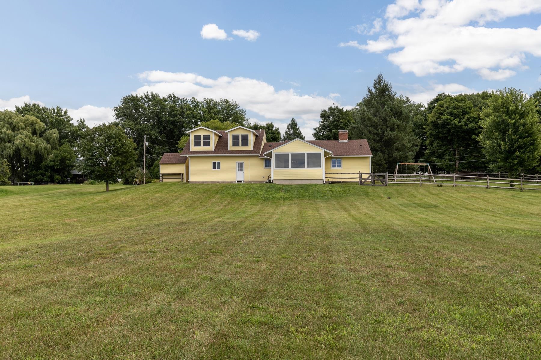 52 Tavern Road Charlotte, VT 05445 - Photo 9 of 38 Gallery Image 9