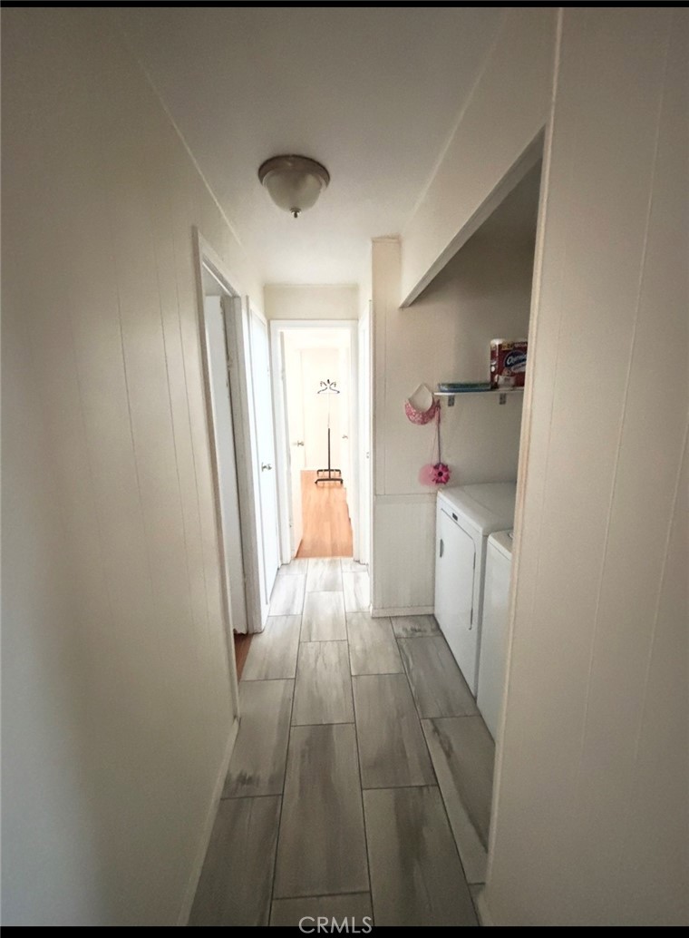 31130 South General Kearny Road, Unit 18 Temecula, CA 92591 - Photo 18 of 32 Hallway