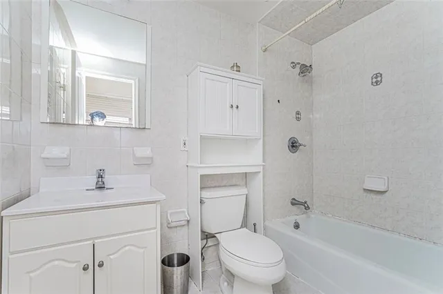 $760,000 | 3107 Emmons Avenue, Unit 2C | Sheepshead Bay