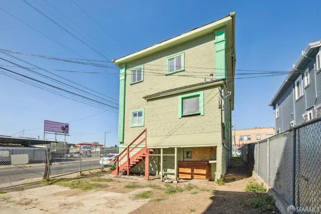 $519,500 | 1005 East 12th Street, Oakland, CA 94606