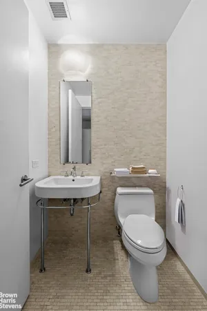 $1,650,000 | 255 Hudson Street, Unit 8D | Hudson Square