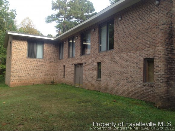 585 Osgood Road Sanford, NC 27330 - Photo 9 of 17 Gallery Image 9