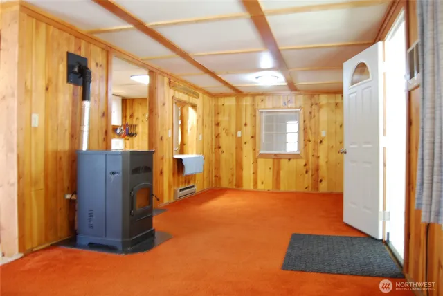 $299,900 | 31 Summit Lake Road, Tonasket, WA 98855