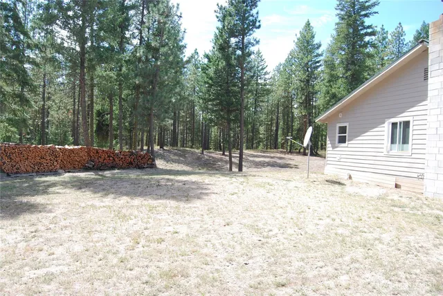 $299,900 | 31 Summit Lake Road, Tonasket, WA 98855