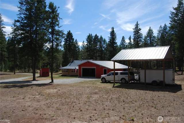 $299,900 | 31 Summit Lake Road, Tonasket, WA 98855