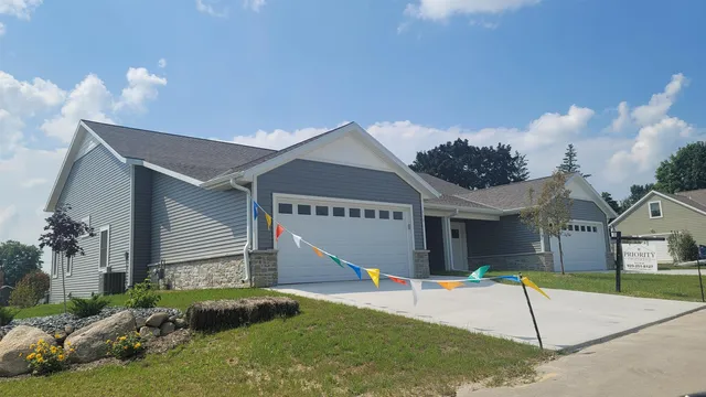 $359,900 | 110 Edenview, Eden, WI 53019