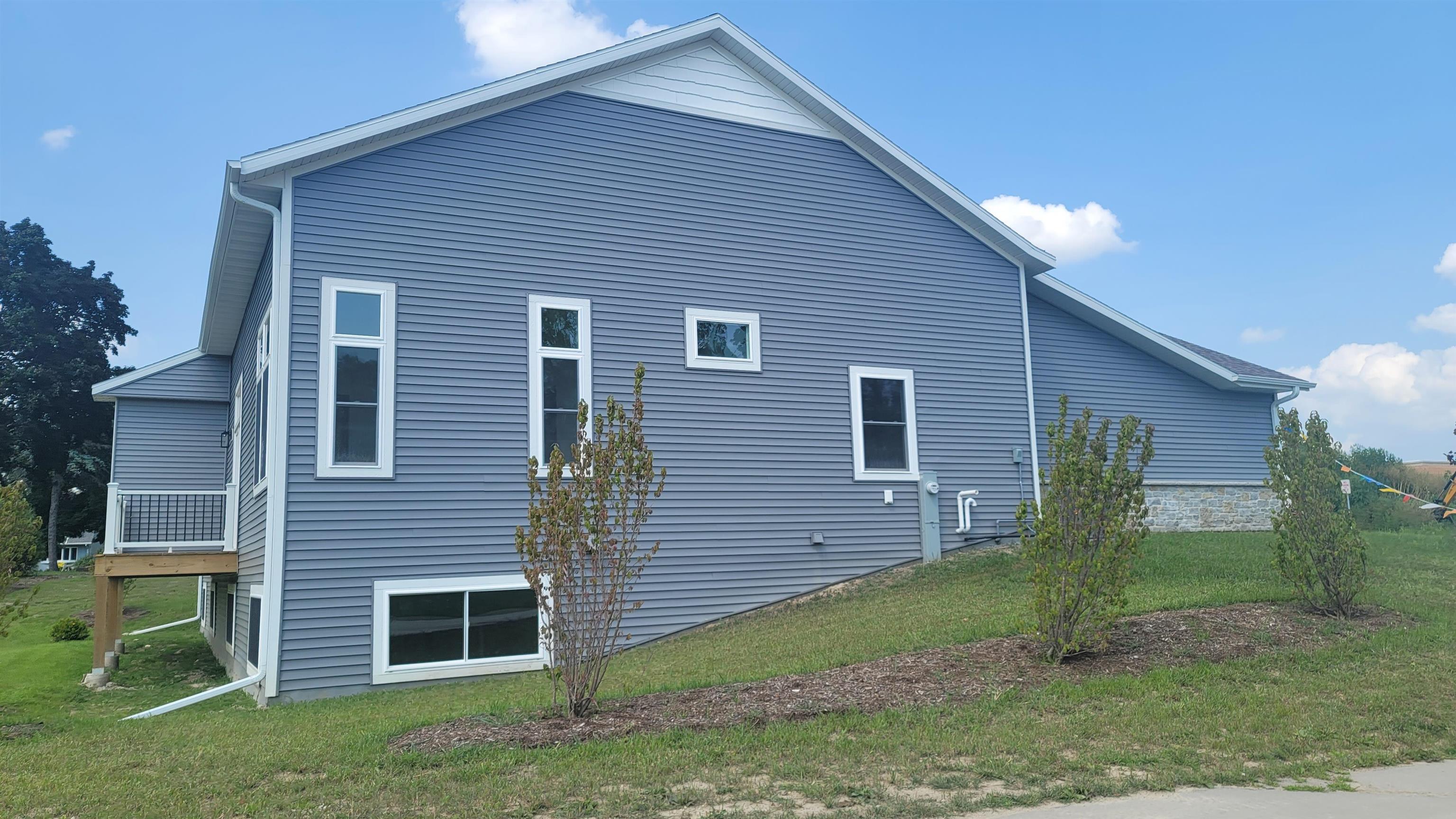 110 Edenview Eden, WI 53019 - Photo 4 of 32